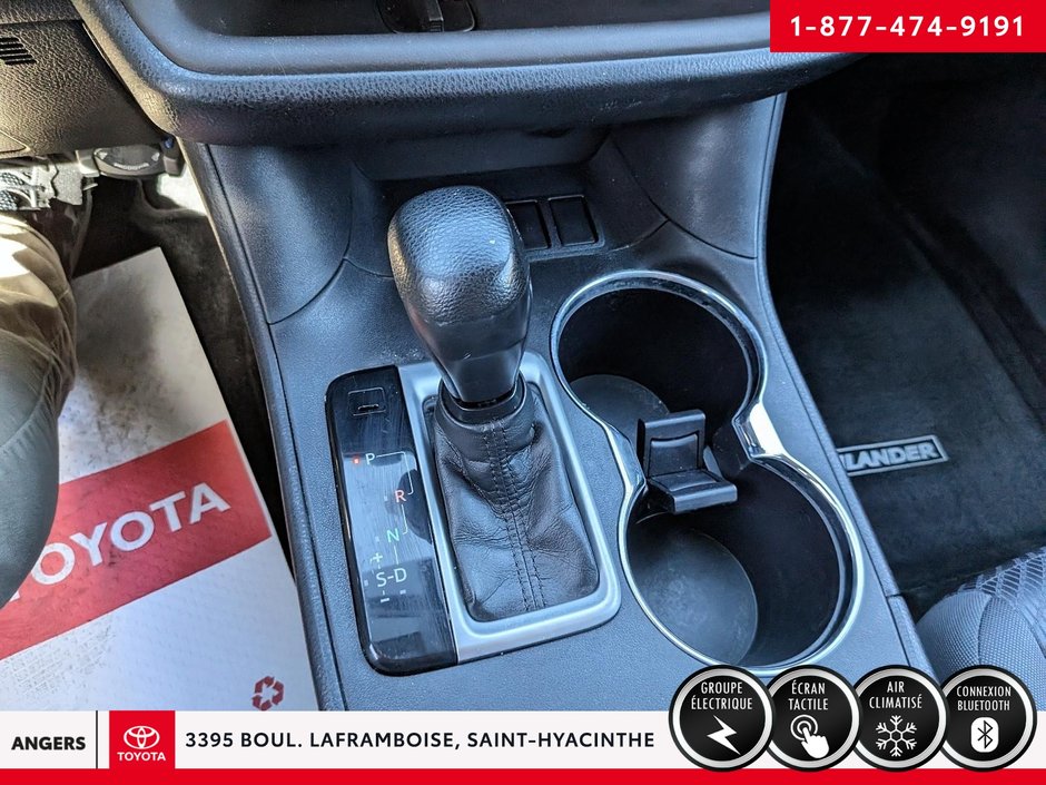 2016 Toyota Highlander LE-17