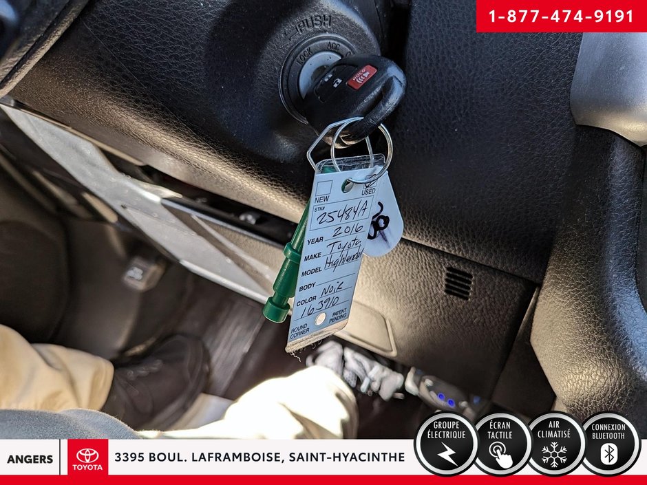2016 Toyota Highlander LE-19