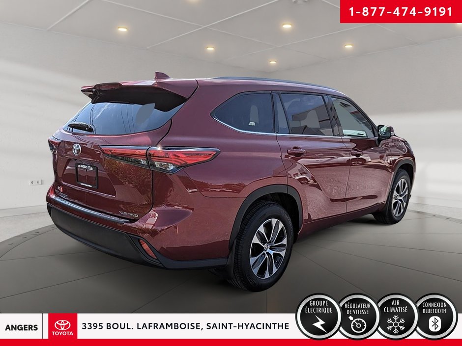 2022 Toyota Highlander XLE-3