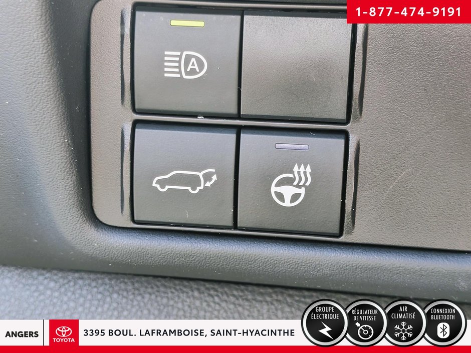 2022 Toyota Highlander XLE-13