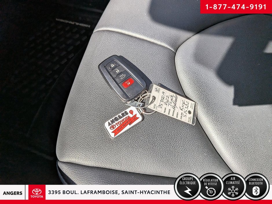 2022 Toyota Highlander XLE-22