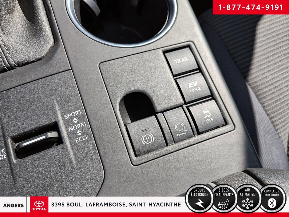 2023 Toyota Highlander Hybrid LE-17