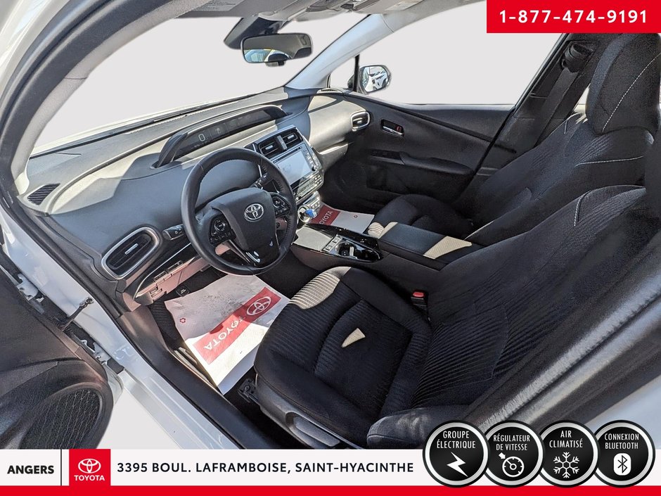 Toyota PRIUS PRIME  2022-8