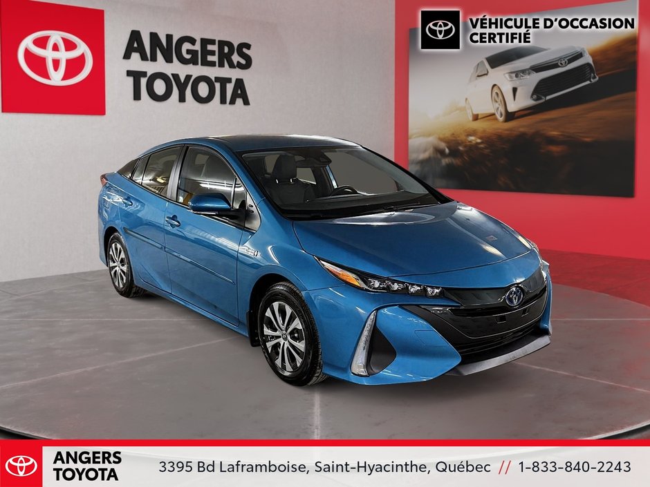 2022 Toyota Prius Prime UPGRADE-2
