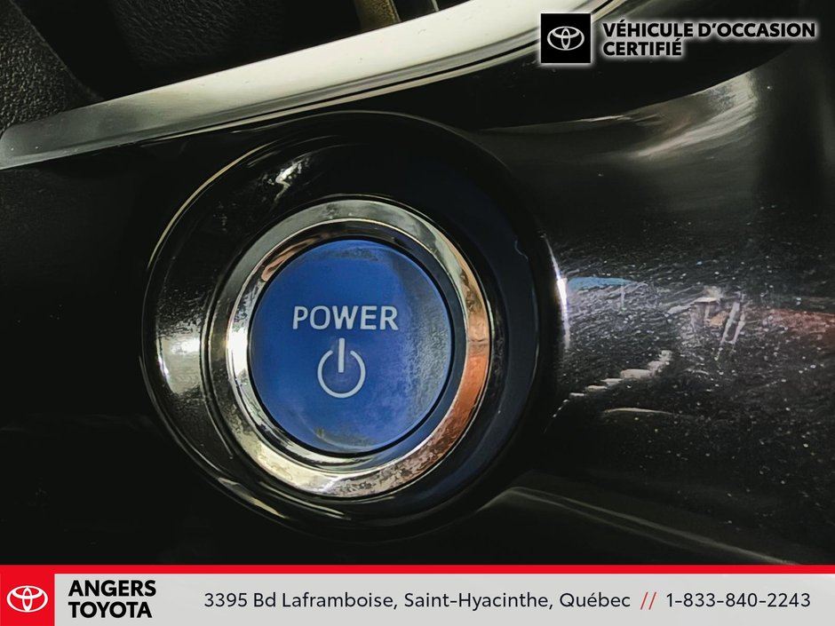 2022 Toyota Prius Prime UPGRADE-17