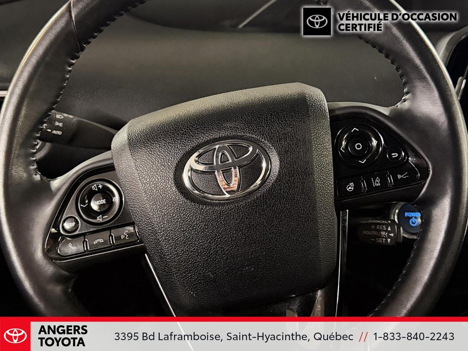 2022 Toyota Prius Prime UPGRADE-11