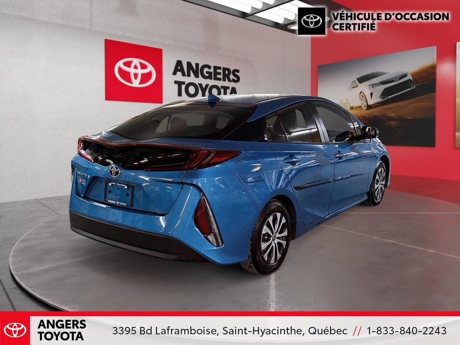 2022 Toyota Prius Prime UPGRADE-3