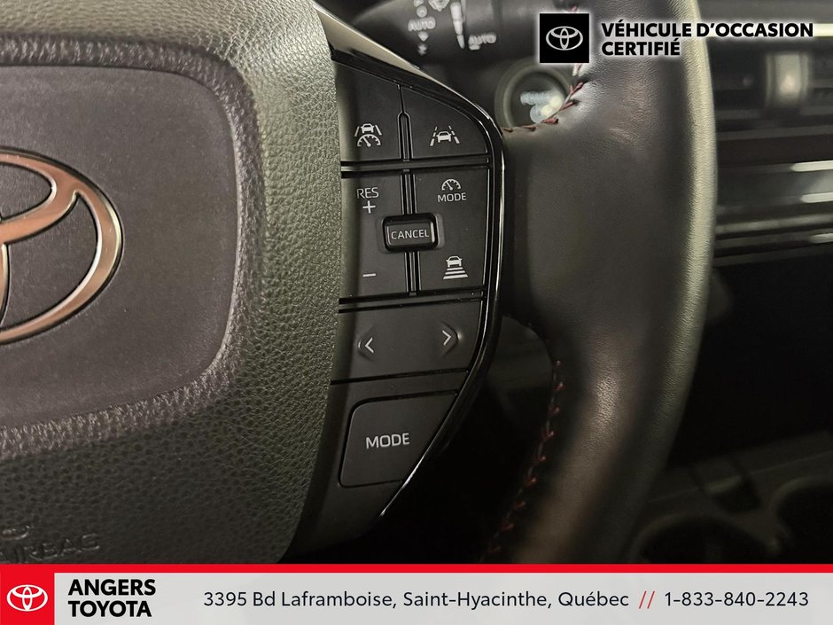 2024 Toyota Prius Plug-in Hybrid SE-16