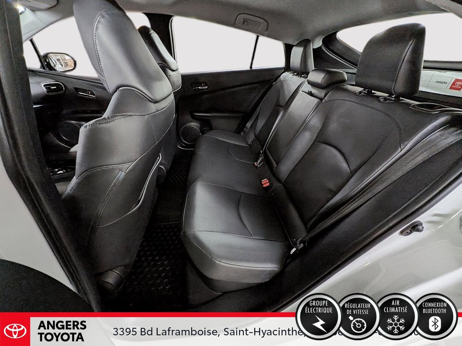 Toyota Prius AWD E TECHNOLOGIE 2019-8