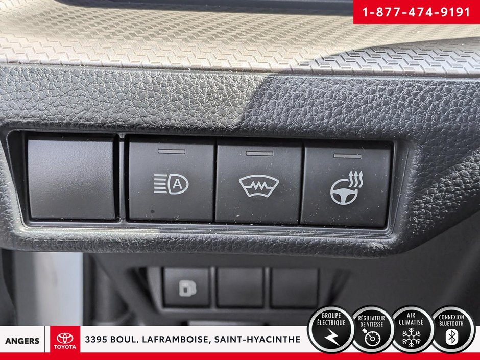 Toyota Prius XLE E-AWD 2024-10