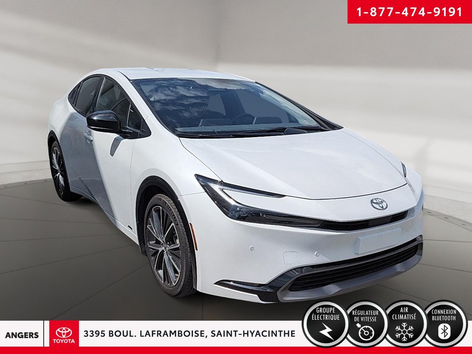 Toyota Prius XLE E-AWD 2024-2