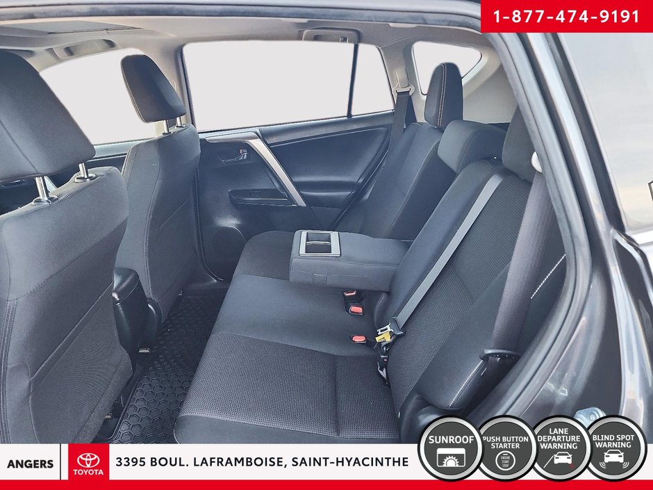 2017 Toyota RAV4 Hybrid XLE HYBRID-9