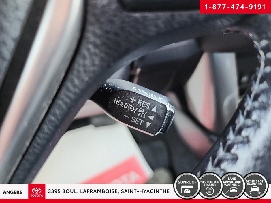 2017 Toyota RAV4 Hybrid XLE HYBRID-13