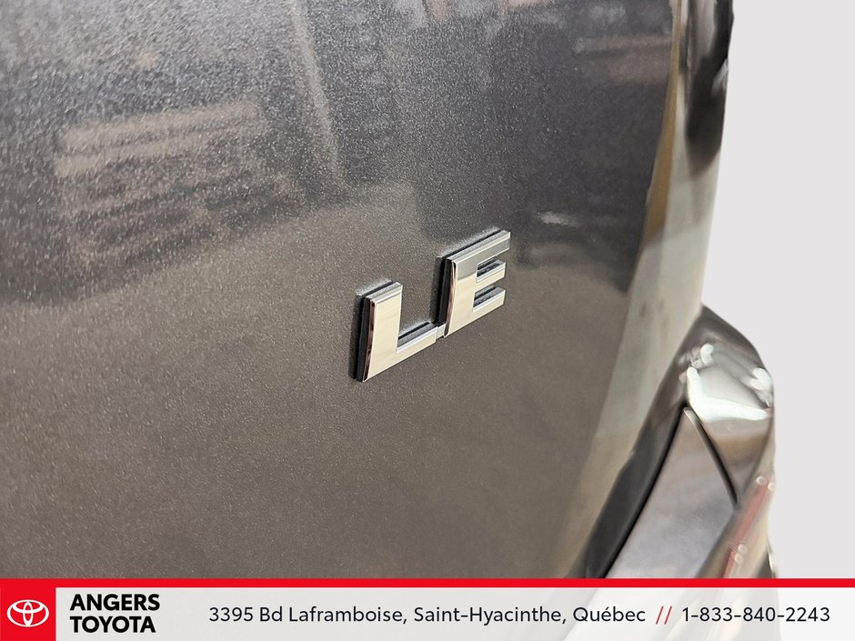 Toyota RAV4 LE 2018-23