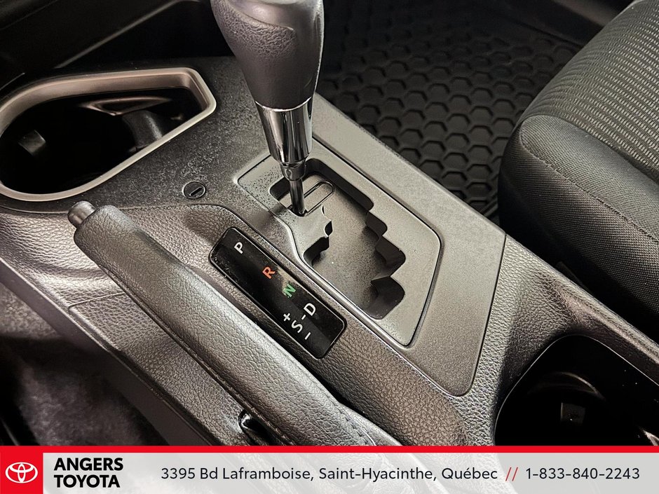 Toyota RAV4 LE 2018-14