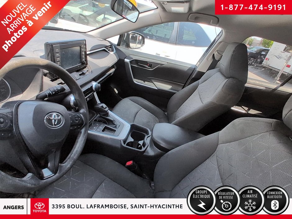 Toyota RAV4 LE 2020-2