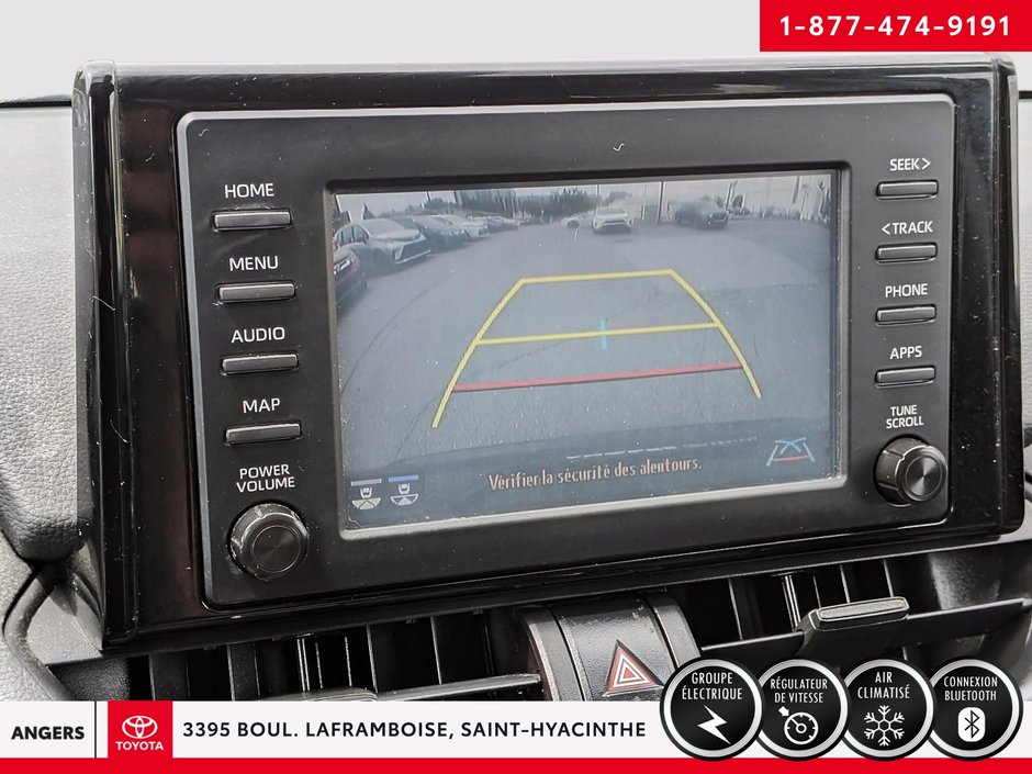 Toyota RAV4 LE 2020-14