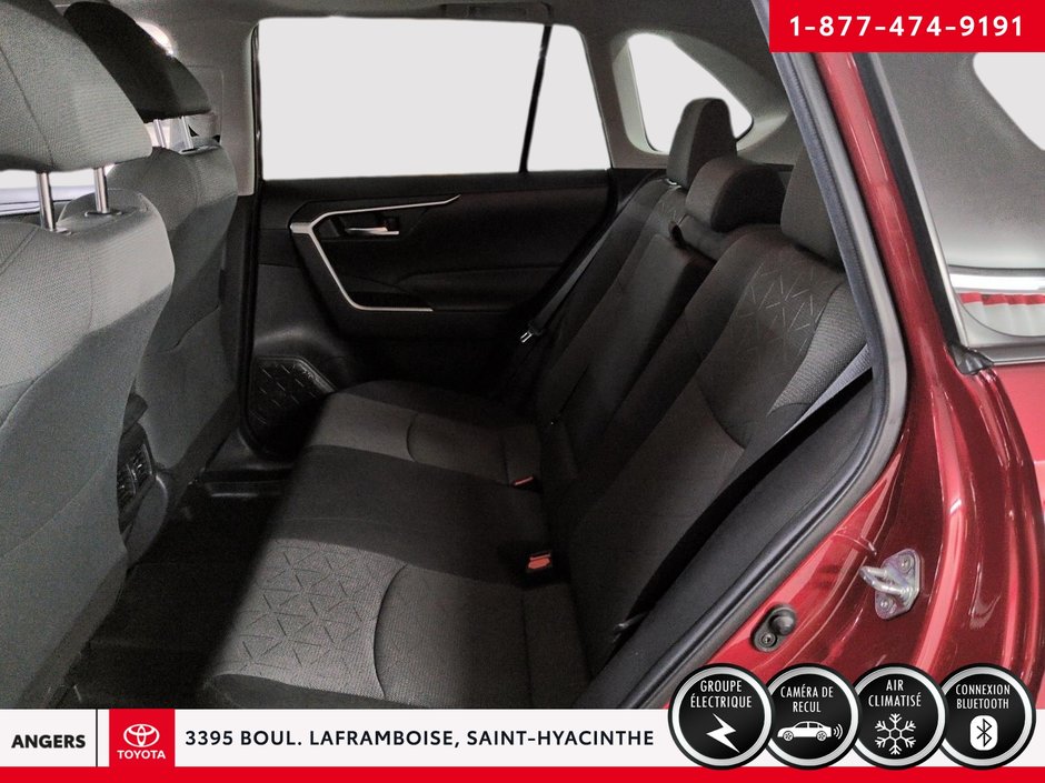 Toyota RAV4 XLE HYBRIDE 2021-8