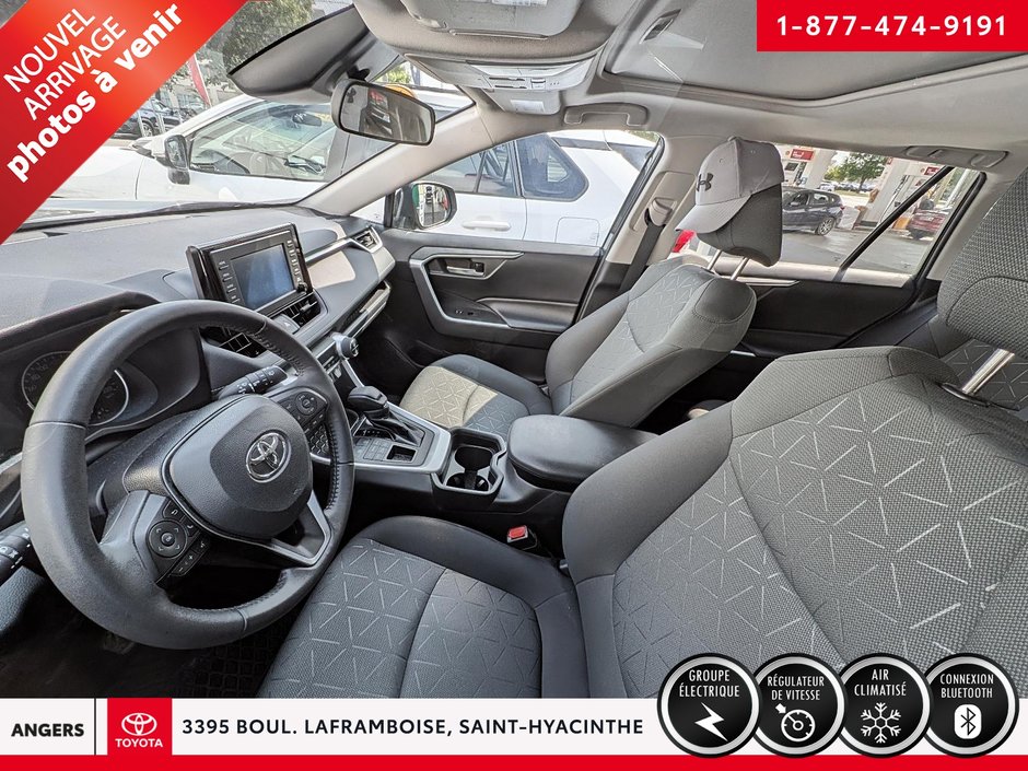 2021 Toyota RAV4 XLE-2