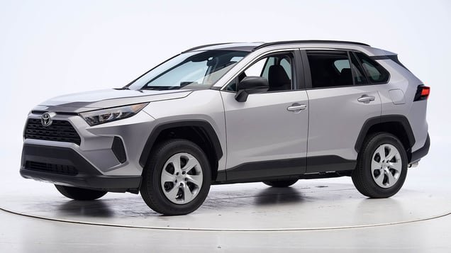 Toyota RAV4 LE 2021-0