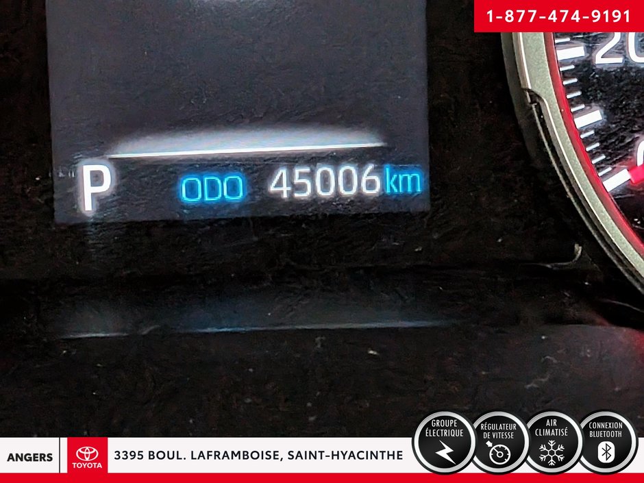 Toyota RAV4 XLE 2022-21