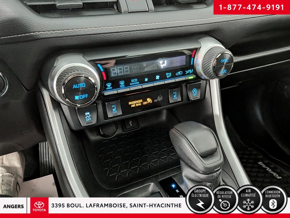 Toyota RAV4 XLE 2022-18