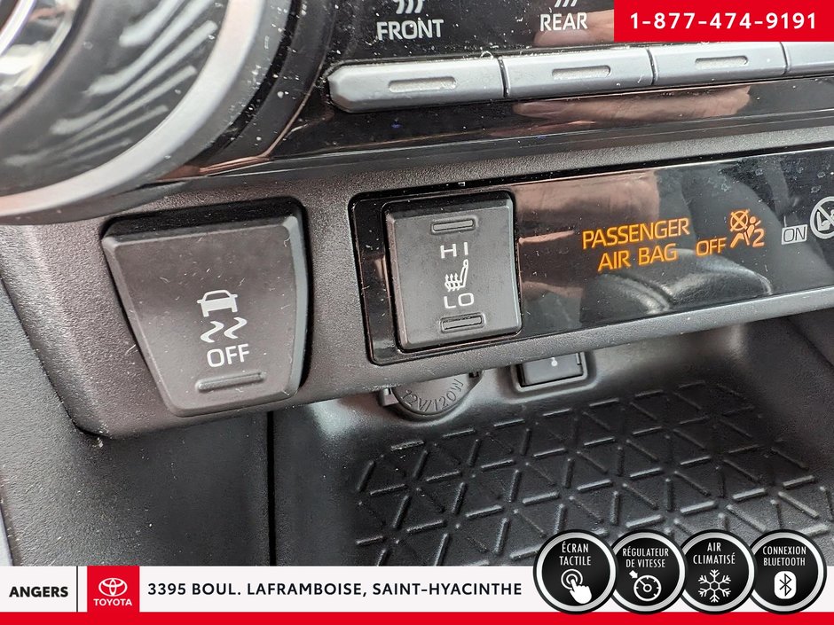 Toyota RAV4 Hybrid XLE 2022-19