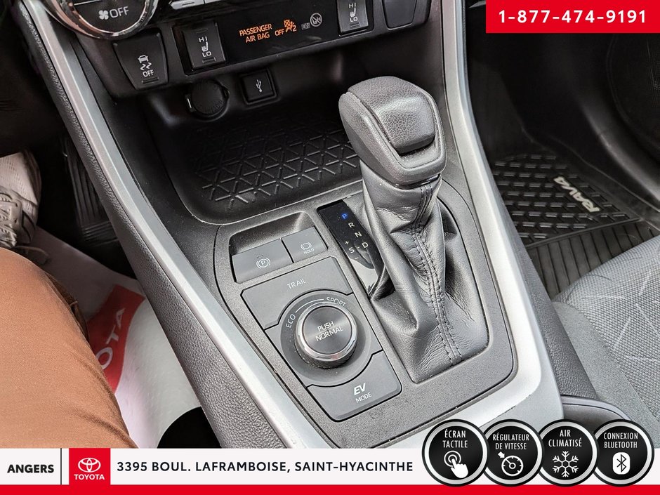 Toyota RAV4 Hybrid XLE 2022-17
