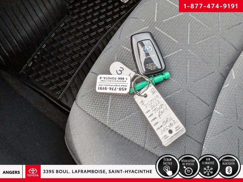 Toyota RAV4 Hybrid XLE 2022-22