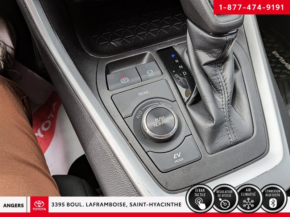 Toyota RAV4 Hybrid XLE 2022-18