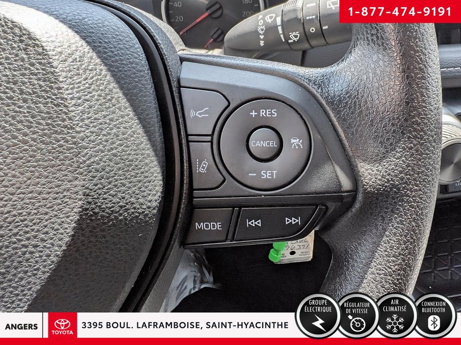 2022 Toyota RAV4 LE-8