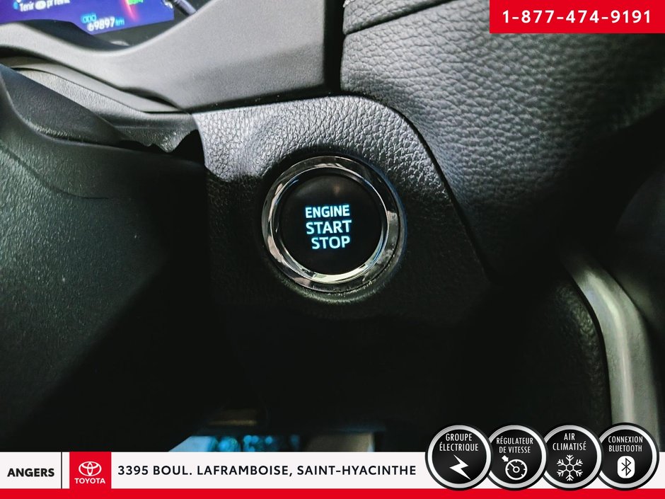 Toyota RAV4 Limited 2022-28