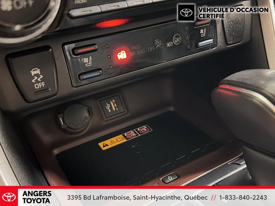 2025 Toyota RAV4 LIMITED-18