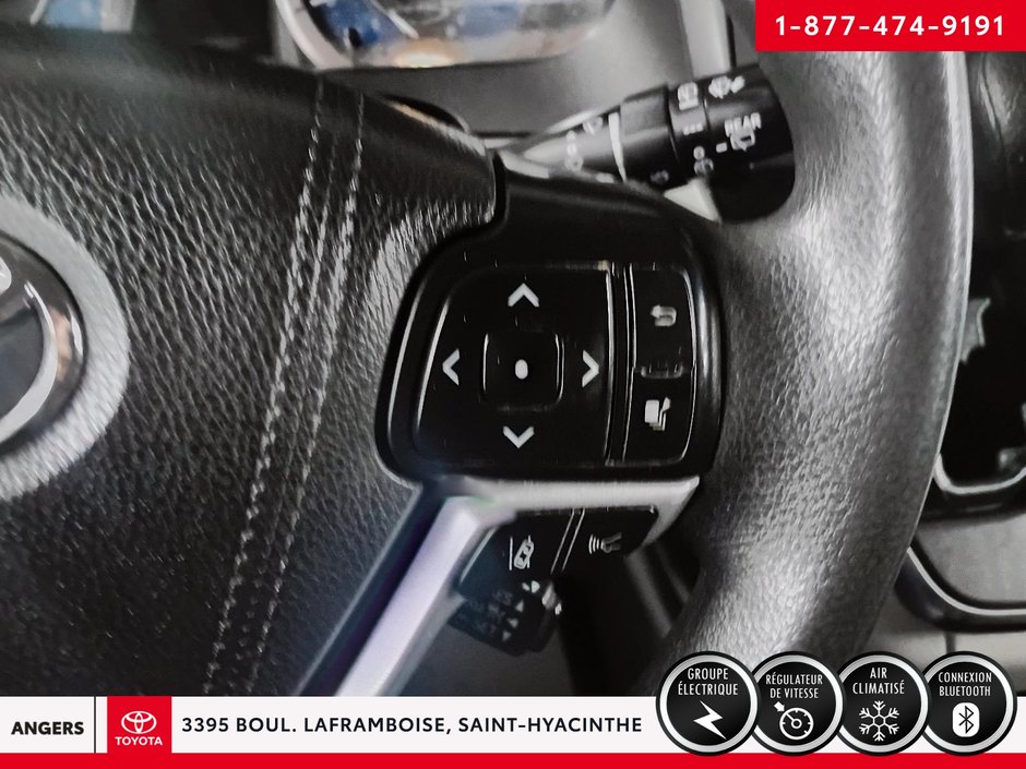 2018 Toyota Sienna LE-12