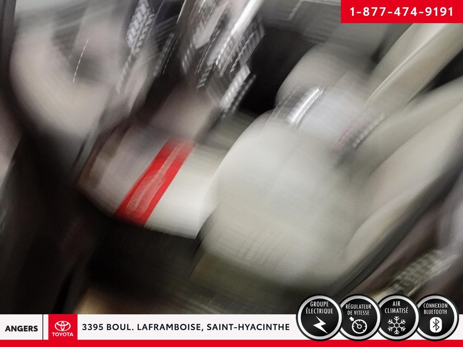 2018 Toyota Sienna LE-9