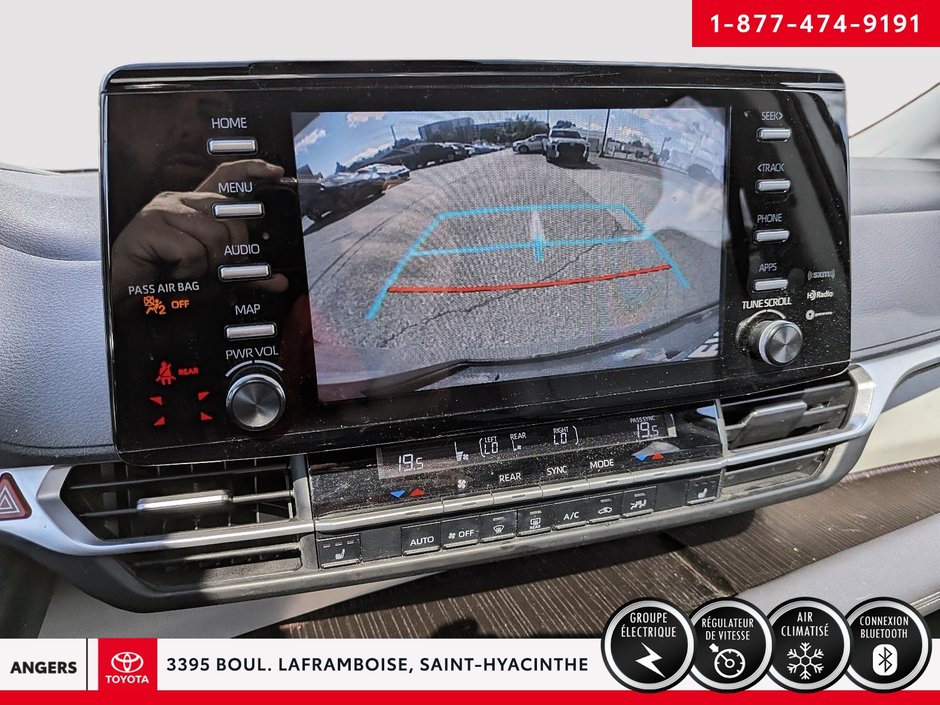 Toyota Sienna XLE 2021-18