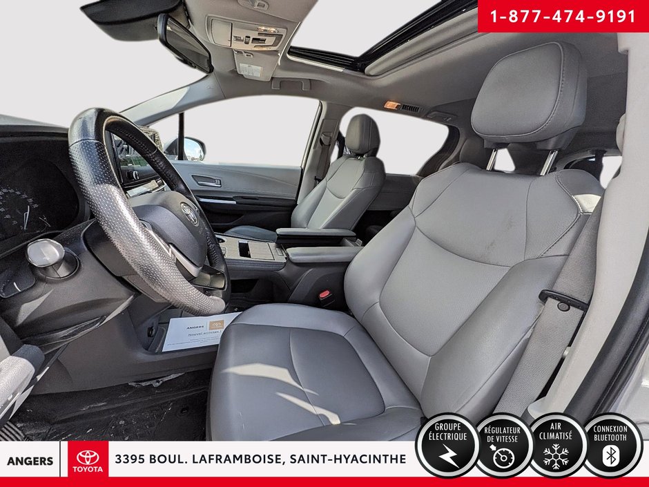 Toyota Sienna XLE 2021-10