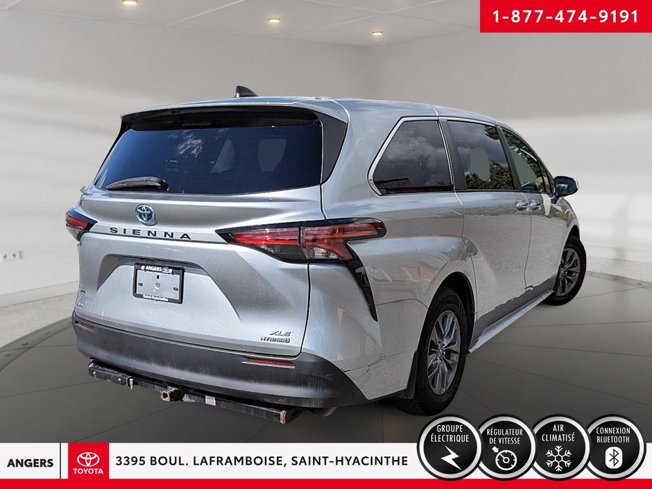 Toyota Sienna XLE 2021-3