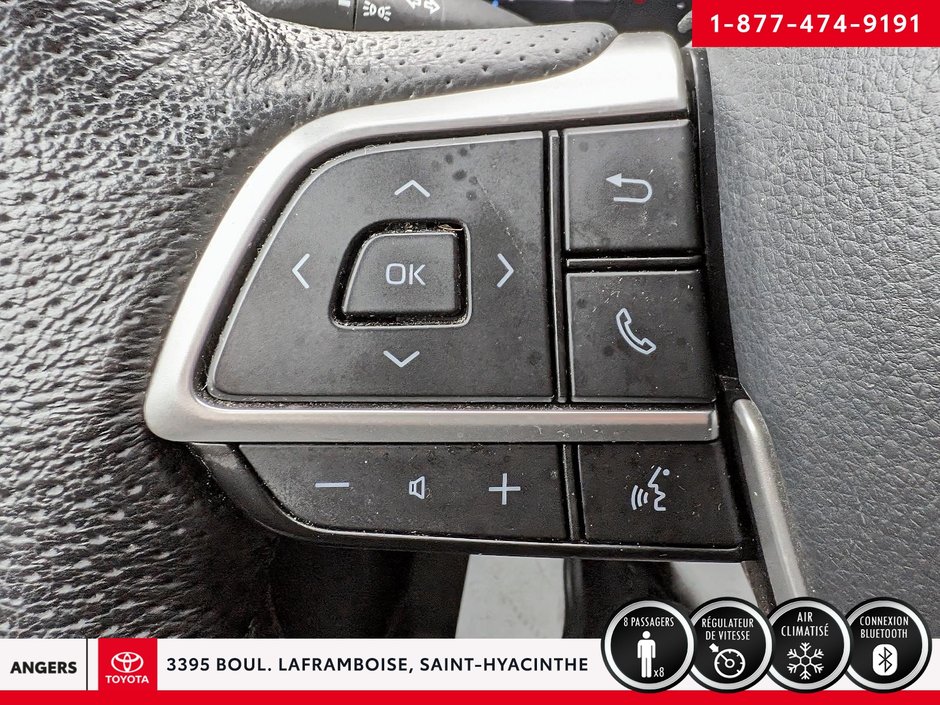 2021 Toyota Sienna LE-18