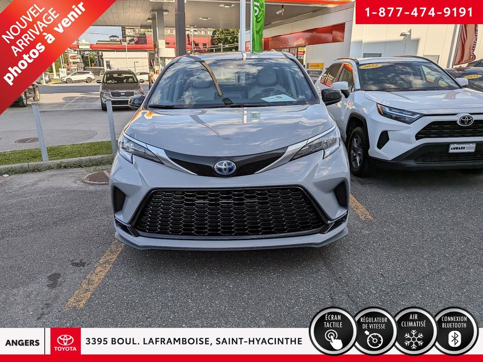 2024 Toyota Sienna XSE AWD-1