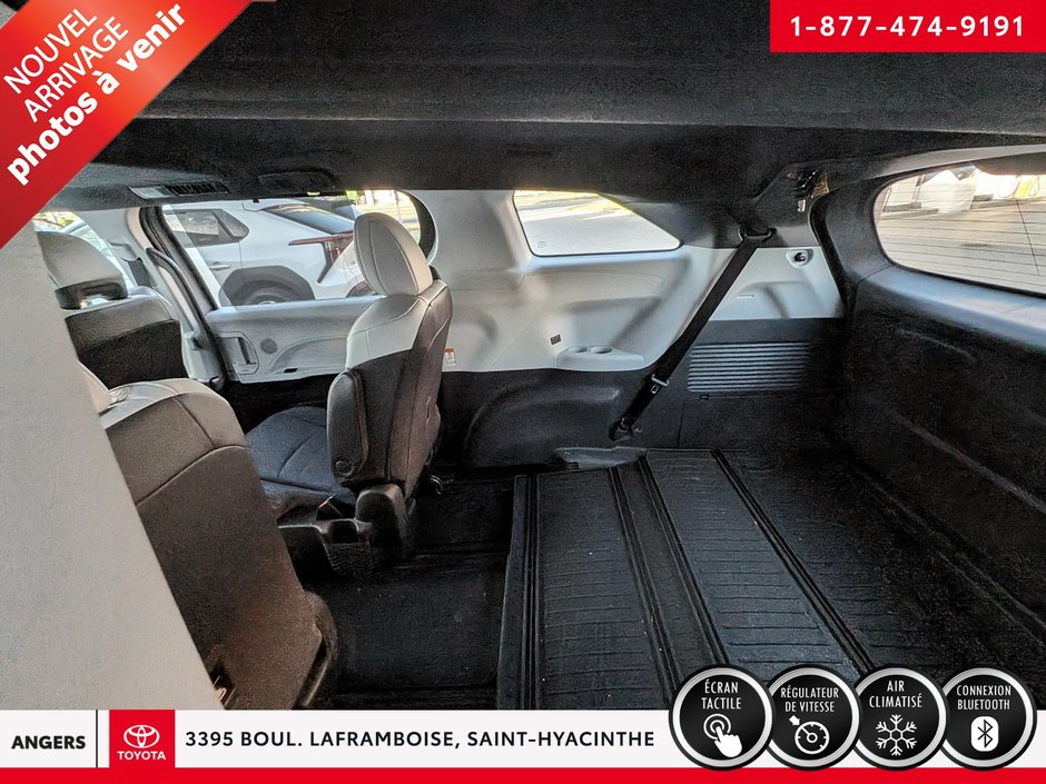 2024 Toyota Sienna XSE AWD-5