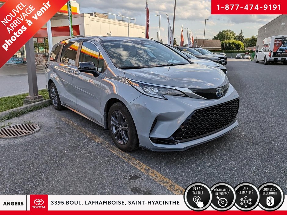 2024 Toyota Sienna XSE AWD-2
