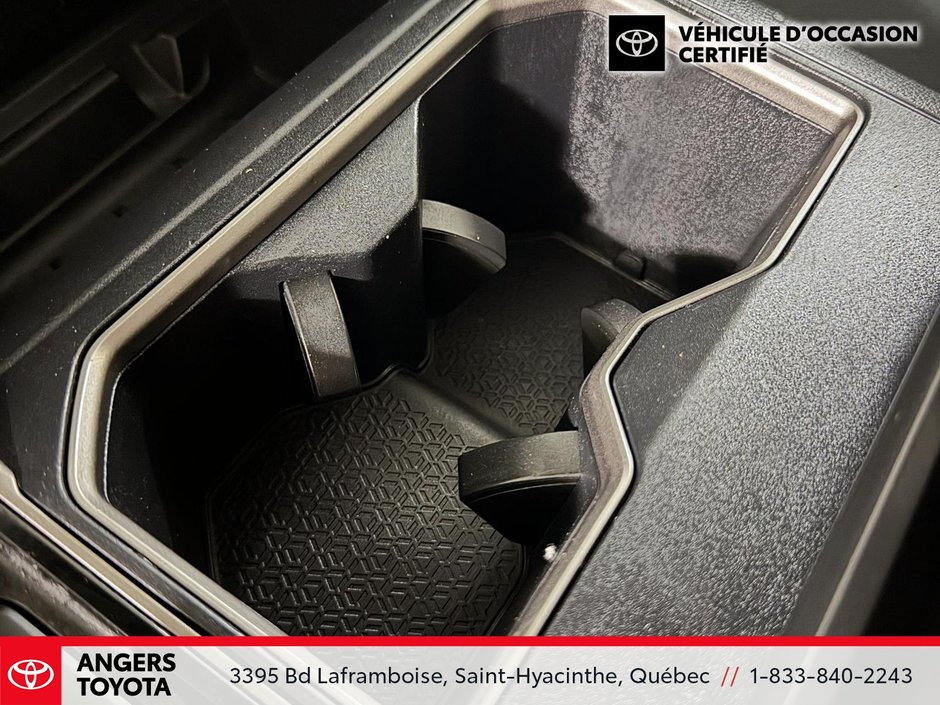 2022 Toyota Tundra CREWMAX SR5-16