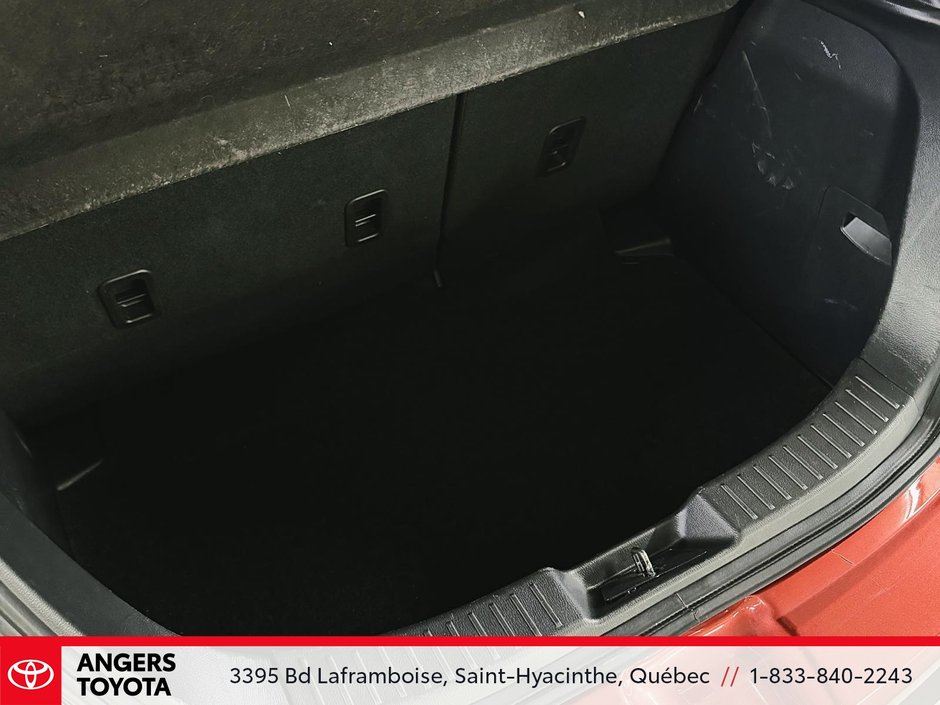 Toyota Yaris Hatchback LE 2020-22