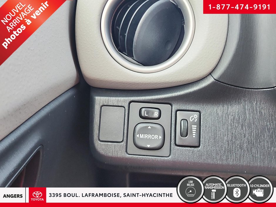 2013 Toyota Yaris LE-19
