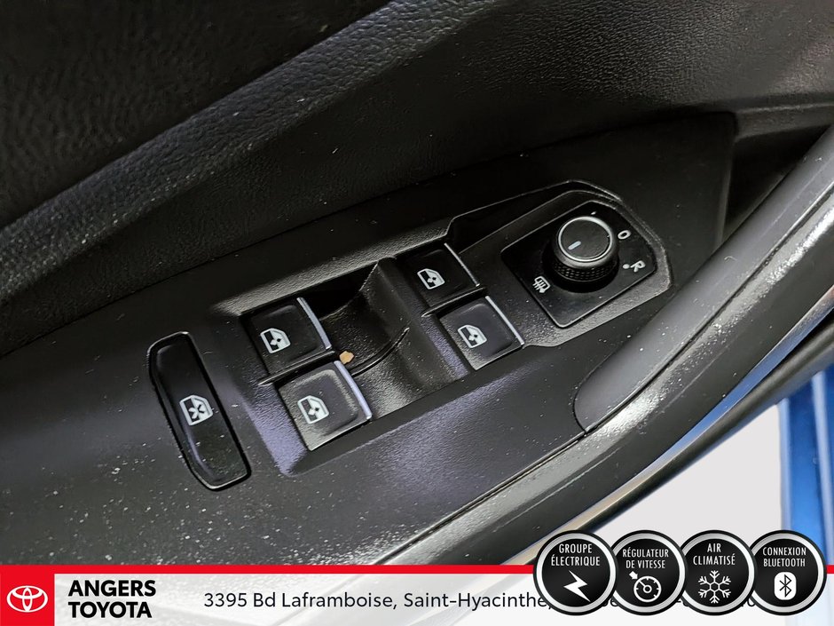 Volkswagen Jetta Comfortline 2022-9