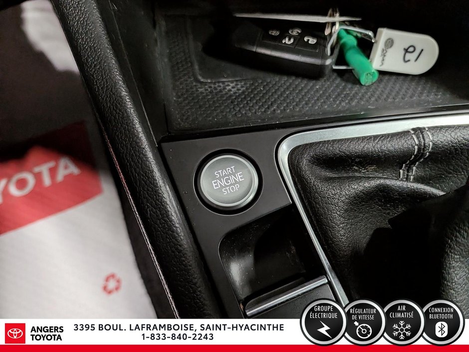 Volkswagen Jetta Comfortline 2022-16