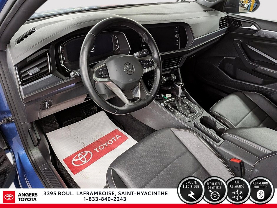 Volkswagen Jetta Comfortline 2022-8