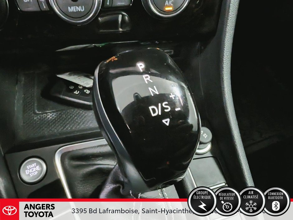 Volkswagen Jetta Comfortline 2022-18