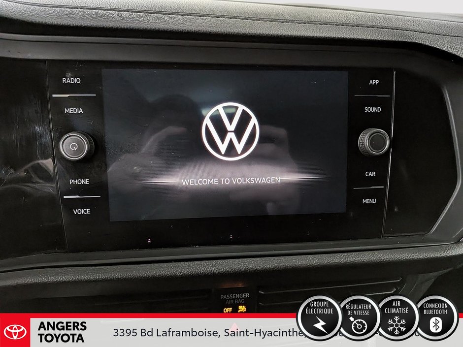 Volkswagen Jetta Comfortline 2022-13